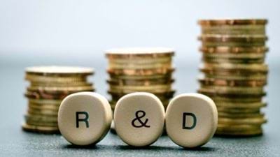 UKRI pumps in £100m to transform engineering biology projects